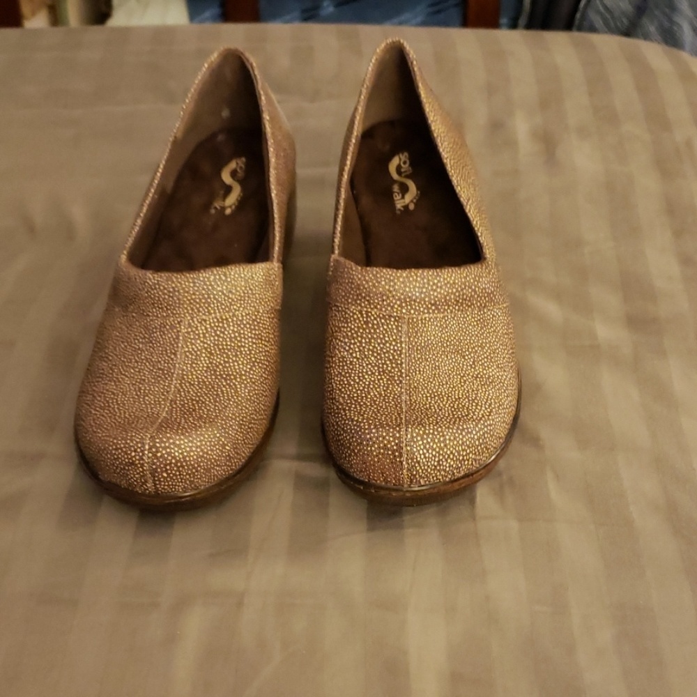 11WW Soft Walk Leather Brownish Clogs